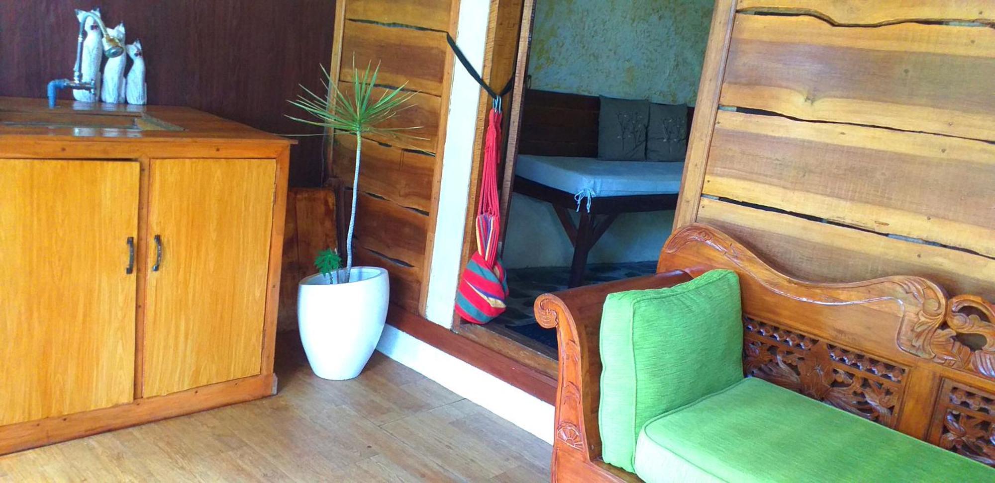 ホテル Lafyu Bali Singaraja エクステリア 写真